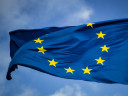 eu flag by Christian Lue on Unsplash